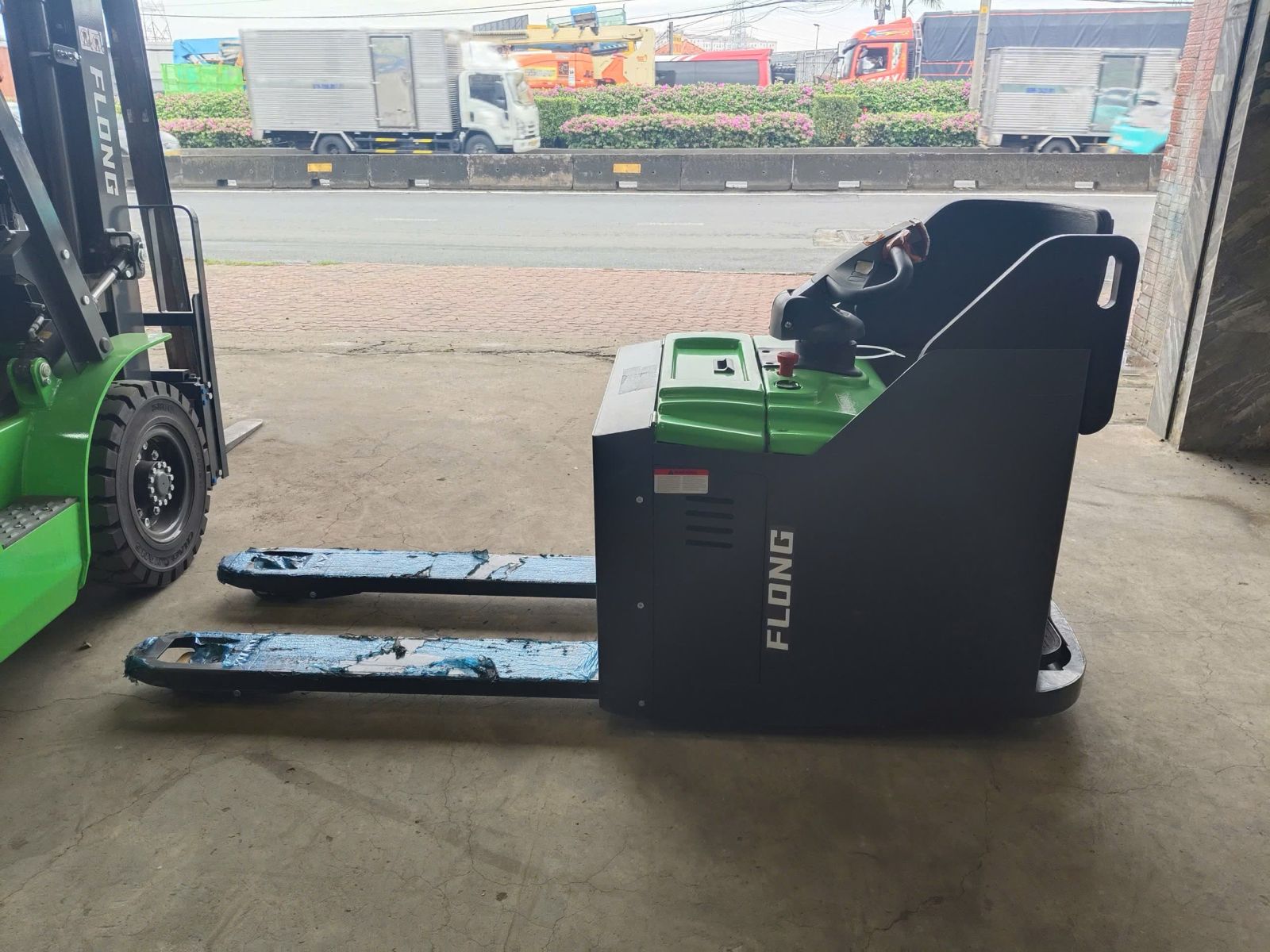 Xe nâng tay điện FLONG CBD20-E2G15