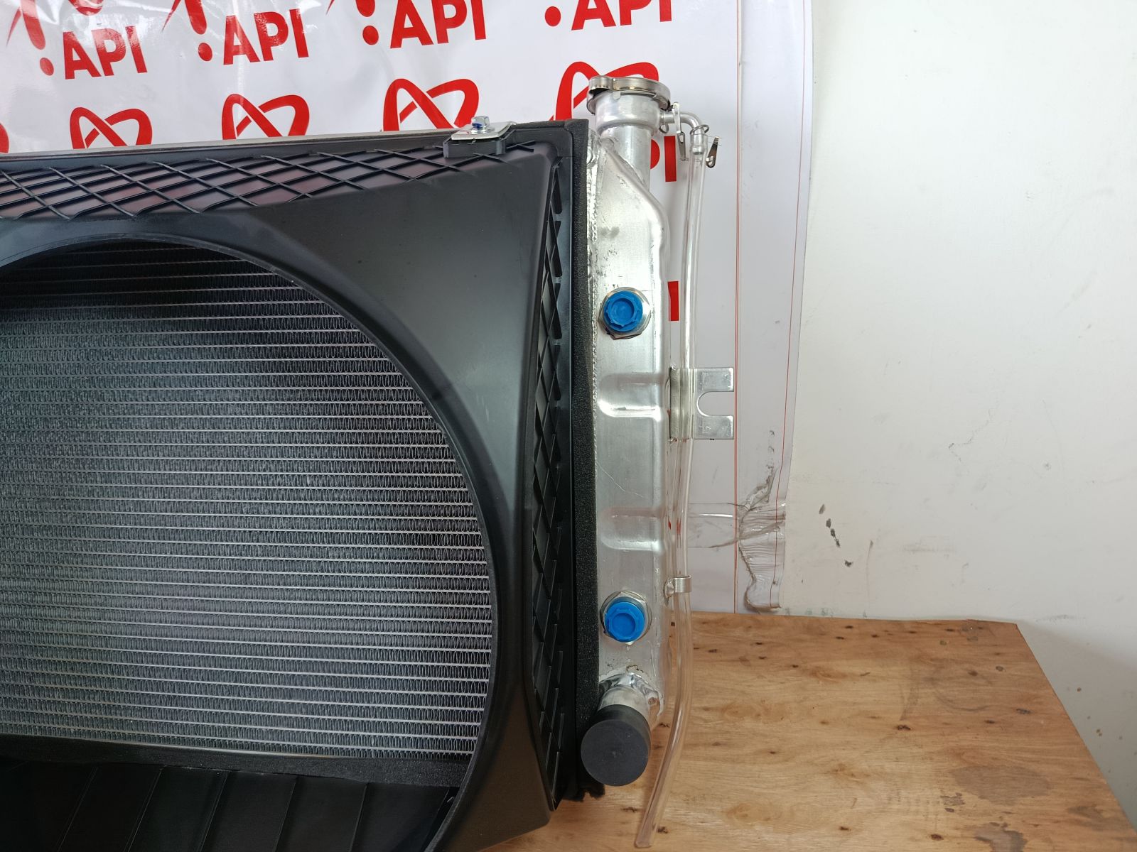 Két nước làm mát dành cho xe nâng hàng