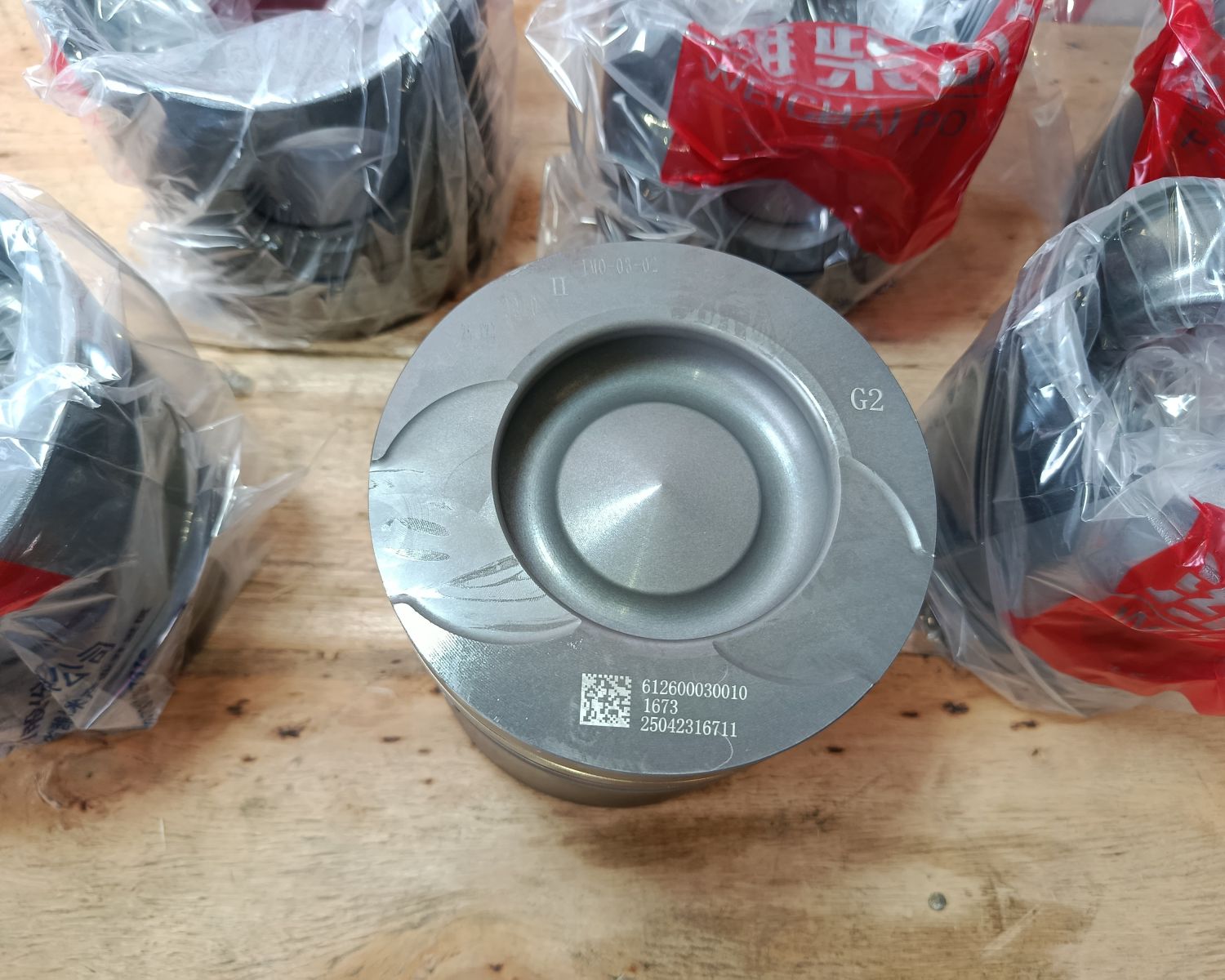  PISTON (BỘ BƠI) ĐỘNG CƠ WD10