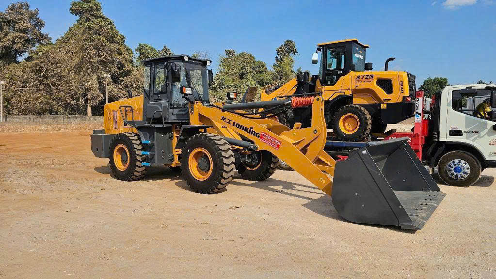 xe xúc lật lonking LG833