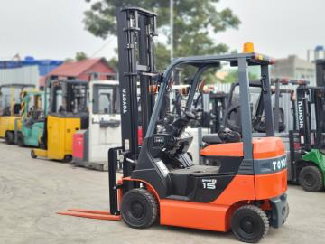 Xe Nâng Điện Nhật Toyota đã quá sử dụng 1,5 Tấn 
